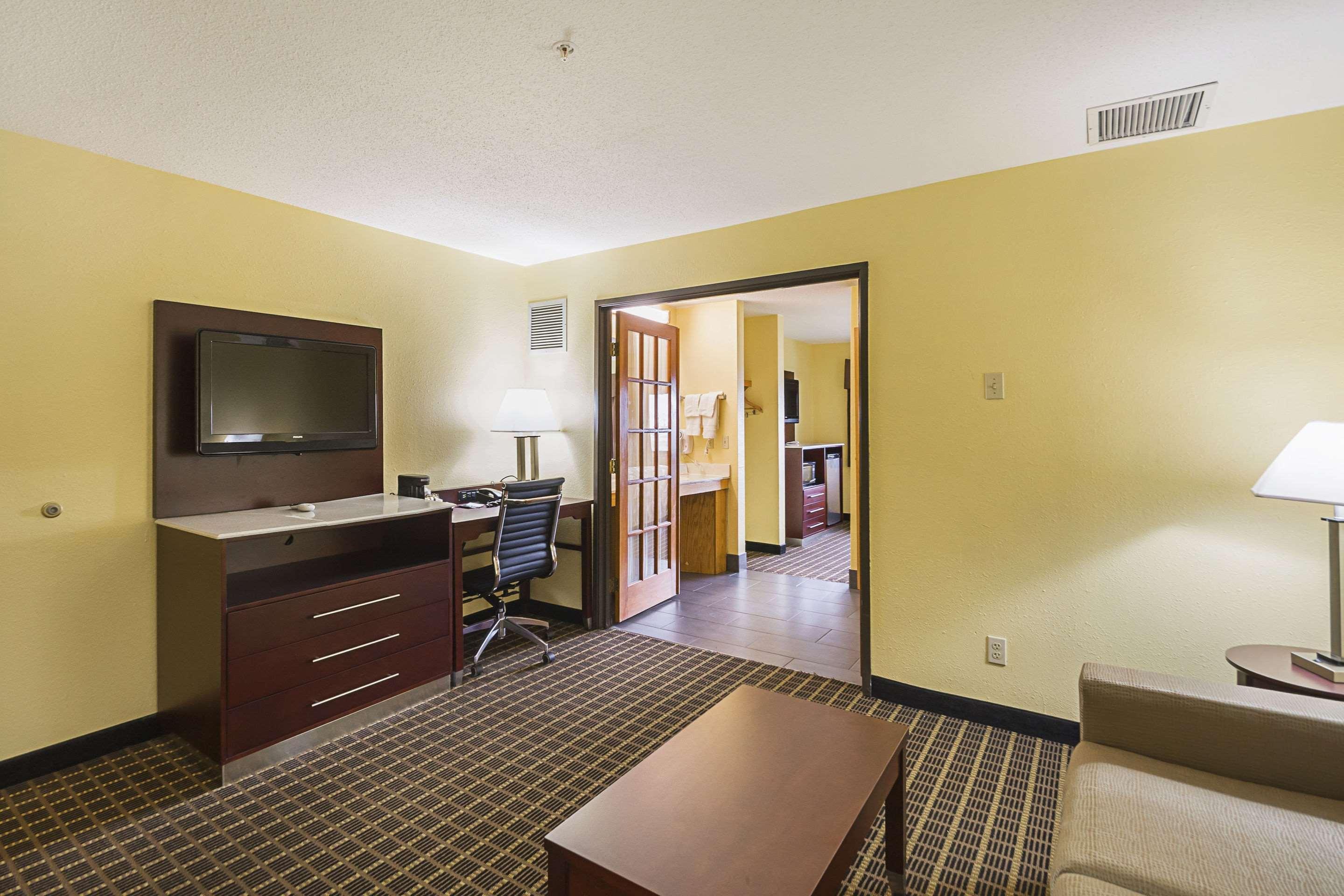 Quality Inn & Suites Harrington - Milford Exterior foto