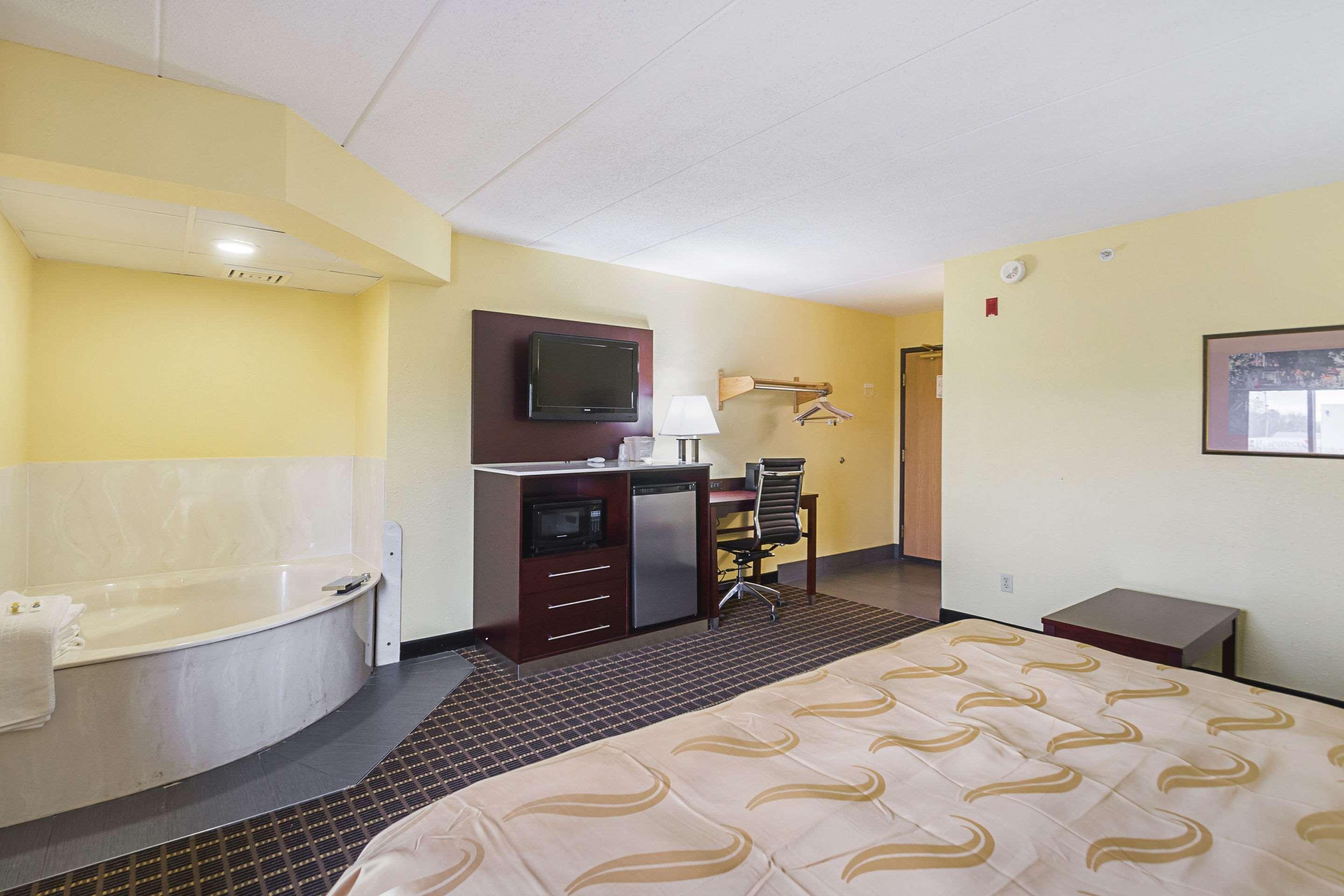 Quality Inn & Suites Harrington - Milford Exterior foto